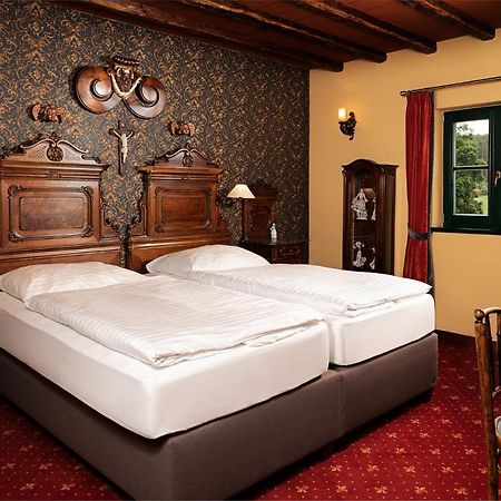 Boutique Hotel Pri Mlyne Лозорно Экстерьер фото