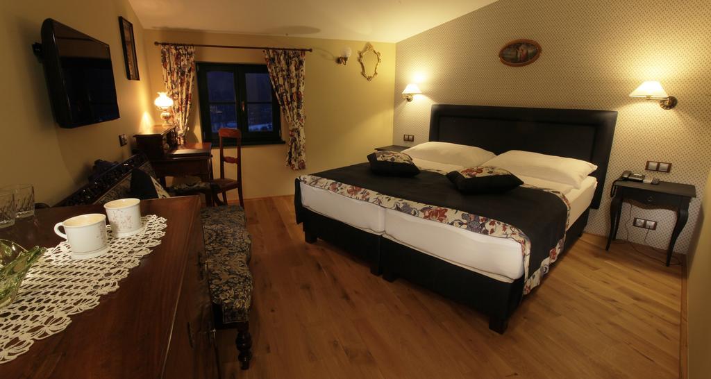 Boutique Hotel Pri Mlyne Лозорно Номер фото