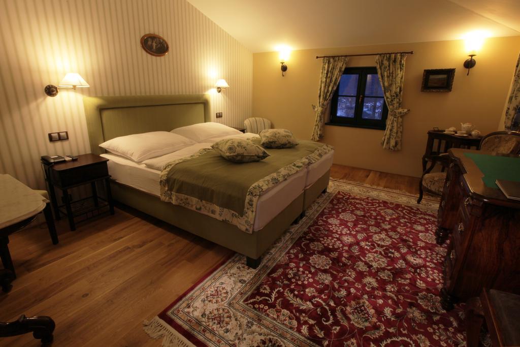 Boutique Hotel Pri Mlyne Лозорно Экстерьер фото