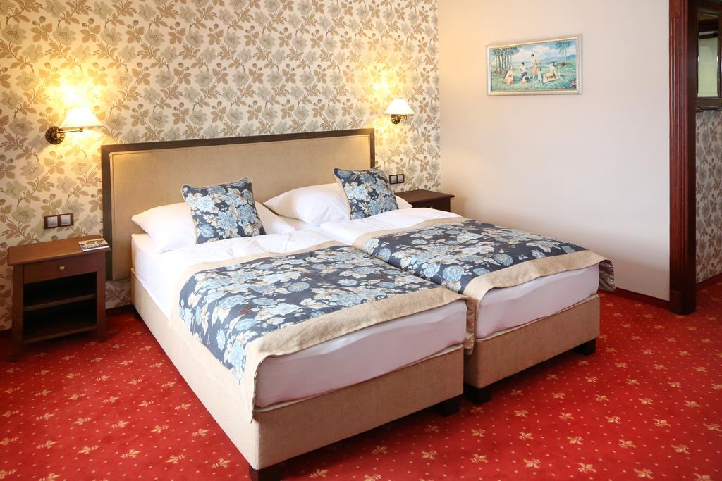 Boutique Hotel Pri Mlyne Лозорно Экстерьер фото